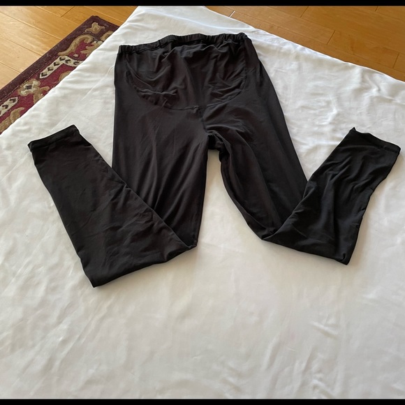 Black Maternity Leggings - Picture 2 of 3